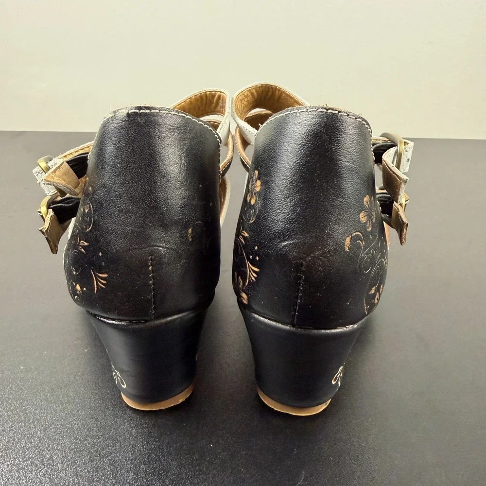 Elite by Corkys Wedge Sandals Women's 10 Black White Tooled Leather Career Dress
